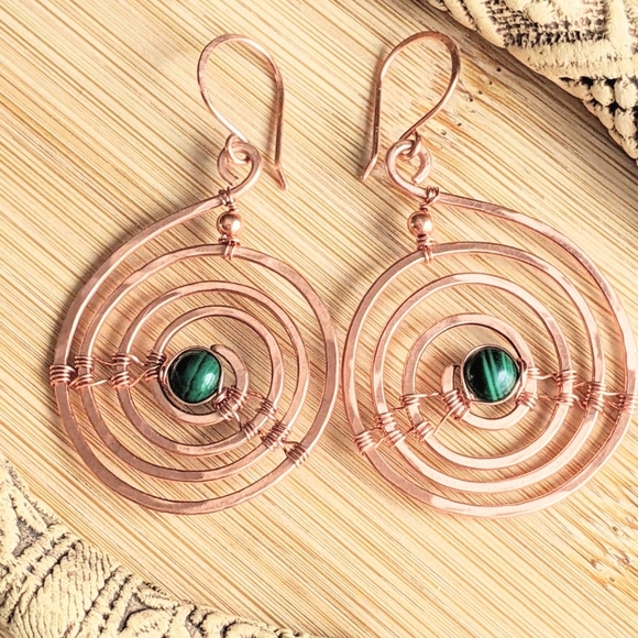 Mesmerizing Copper Spiral Earrings Malachite Gems - Picture 3 of 12